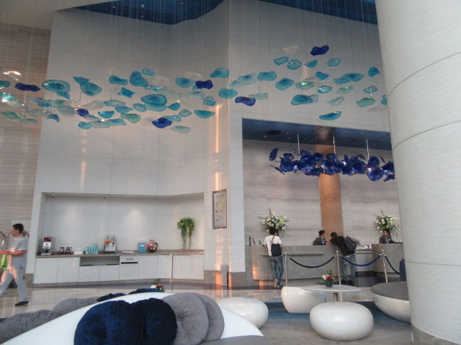 【Grande Centre Point Pattaya】レセプション<br /><br />ターミナル21お隣/併設...がこの高級ホテル。<br />