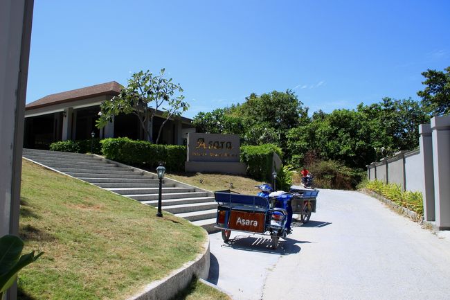 ☆Temple Street , Asara Resort @ Koh Lipe Thai<br /><br />さらに西に進むとAsara Resort。<br />道路を挟んだ左側がレセプションで右側に客室があります。<br /><br />https://www.agoda.com/ja-jp/asara-private-beach-resort/hotel/koh-lipe-th.html?cid=-370<br />