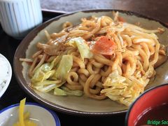 【道の駅 関宿】
みそ焼きうどん定食を食べました。甘辛で美味しいです。