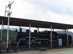 スポーク動輪です。現存６輌しかない形式なので貴重品、しかもラストナンバー。大井川鉄道で動態保存　は無理としても、津山か豊後森あたりで保存してもらえないでしょうか。