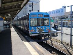 秩父駅到着。それほど降車客は多くない。