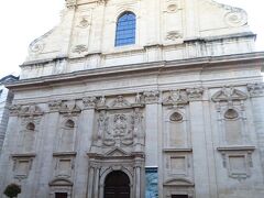 Musée Lapidaire
現在は美術館ですが、外見からもわかるように、元々は
Chapelle du Collège
