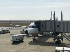 通り過ぎた後にぐるっと回って着陸。佐賀空港も８の字着陸の空港なんですね。