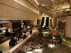 夕食会場の帝苑酒店にて。