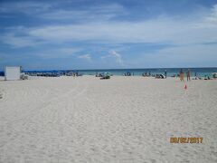 　マイアミビーチには、広い砂浜が広がっていました
　この日は、マイアミ市内を散策しました。翌朝、アトランタ空港経由で成田に向かいました。