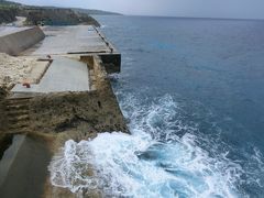 9:12
島のメインの港となる「西港」です。
