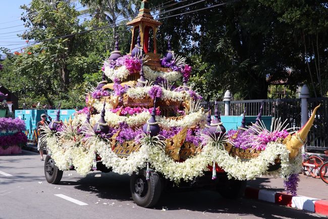 パレードは寝坊して見なかったが<br />いいね