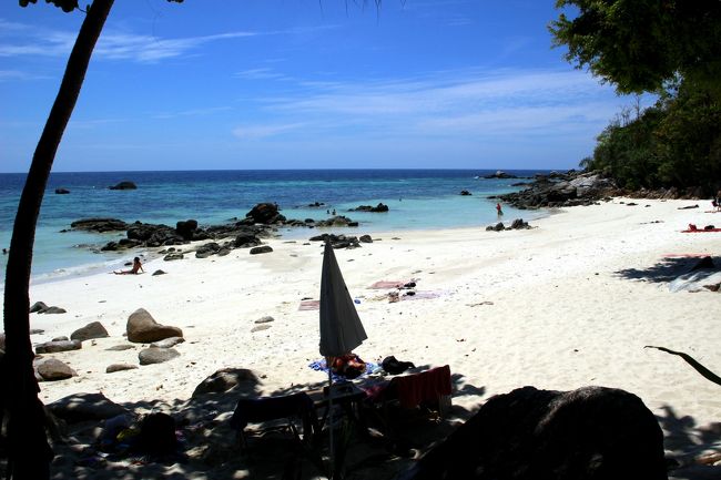 ☆Sanom Beach Resort View @ Koh Lipe Thai<br /><br />撮影時は干潮。<br />ビーチは広く見えますが海色的にはやはり満潮の方がキレイです。