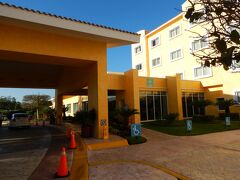 カンクンの空港ににほど近いホテルで朝を迎えました。