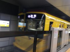 かつてよく参加していたJR東日本主催のウォーキングイベント「駅からハイキング」。
JRを使わない生活になってからあまりご縁がなくなってしまい、すっかりご無沙汰になっていました。

この日もJR神田駅がスタートでしたが、メトロ銀座線で神田に到着。
（JRを使おうってコンセプトのイベントなのですが）

銀座線、最近昔のデザインの復刻版みたいなのがたまに走ってて、内装可愛いですよね。