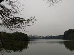 ホアンキエム湖