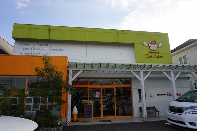 ここから、江南の市街地の方に戻ります。<br />パティスリーデゼルは、国道沿いのかわいらしいお店。