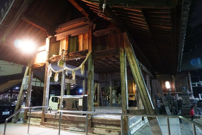 ちなみに、山内一豊は、岩倉城の家老、山内但馬守盛豊の二男として誕生。父を5歳の時に亡くしますが、その後、信長に仕え、秀吉が亡くなると家康に近づき、最後は土佐一国の国持大名へ。この流れは堀尾吉晴とほとんどダブル感じですね。<br />