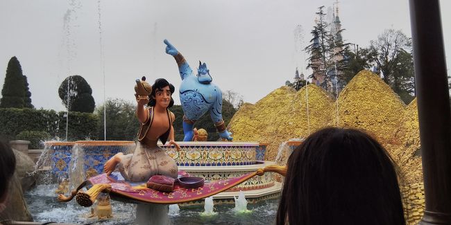 ２日目／５日間 上海ディズニー・ボート。