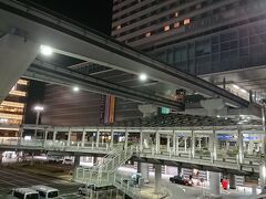 さらに高速バスで小倉駅までやってきました。
すでに23時を過ぎたのでこの先は進めないのでここを本日の宿泊地とします。