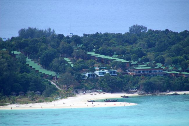 ☆Chado Cliff No,２ View Point , Koh Adang @ Mu Koh Lipe Thai<br /><br />リペ島をズームアップすると私の部屋まで見えます。