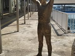 具志堅用高さんが

一緒にポーズしてきました( 〃▽〃)

あほ面を乗せるのはチャンピオンに失礼なのでご本人のみ

素敵やー