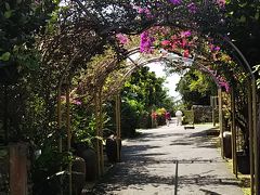 ということでやいま村へ

入口とか私とかめちゃ写ってたので

中にGO