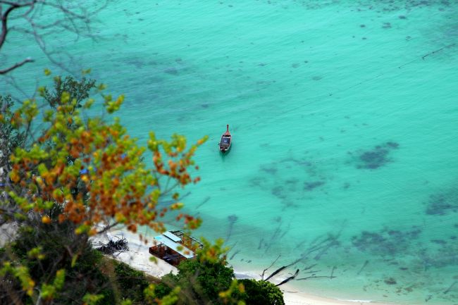 ☆Chado Cliff No,３ View Point , Koh Adang @ Mu Koh Lipe Thai<br /><br />海色はビーチレベルより見下ろした方が断然キレイに見えます。