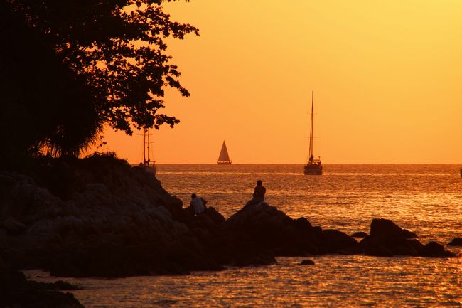 ☆Sunset View , Mountain Resort Beach @ Koh Lipe Thai<br /><br /><br />これで★極楽タイ・最後の楽園リペ島・２０１９・Part ４はお仕舞です。<br />いつも最後までご覧下さりありがとうございます。<br />そして『いいね』もありがとうございます。<br /><br />では、また。　　　j-ryu