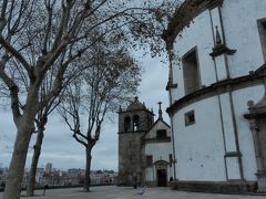 セーラ・ド・ピラール修道院に着きました。