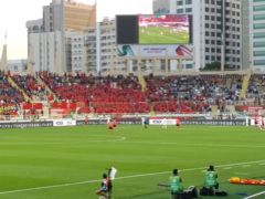 アル・ワーダ・スタジアムでサッカー観戦