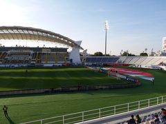 スタジアムでサッカー観戦