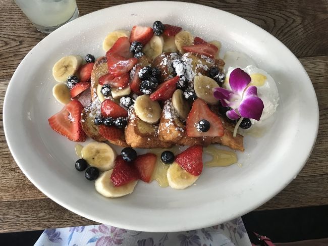 美味しそーーーー(^^)<br />ってリアクションしたら隣の外国人老夫婦が笑ってました😅<br />めちゃくちゃ美味しそうですよね！