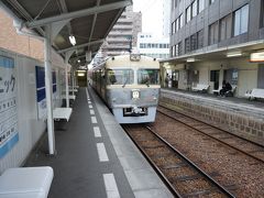 7時52分発のいよてつ横河原線で松山市駅のひとつ先、大手町駅で下車しました。