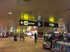 そしてシンガポールに到着！
もうここからは勝手知ったるとこなので、安心安心。
明日からあちこち食べ歩きます。