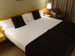 バルセロナ空港に到着 さっそくホテルへ ツアー御用達のホテルのようです カタルーニャ地方 スペイン の旅行記 ブログ By Nomonomoさん フォートラベル