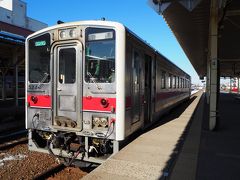 根室本線（花咲線）の普通列車に乗り込みましょう。
5627D　釧路0818発根室行き