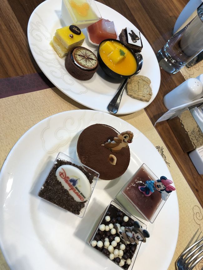 ケーキは全種類食べようと<br />欲張って持ってきましたが<br />甘過ぎずこれまた全部美味しくて<br />感激です