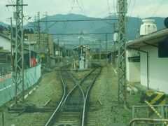 2019.03.24　長野ゆき特急ゆけむり車内
朝陽からは複線である。さすがに左側通行（笑）。