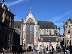 「新教会」

さっき大通りから見た新教会。
見る場所が違うと同じ建物かどうかわからなくなる。
オランダ国王の戴冠式も行われるんだとか。
