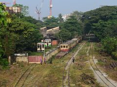 朝５時に起きられたのでスーレーパヤーや周辺、セントラル駅、バスに乗って適当に降りなどして観光！