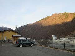 「美和ダム」から「三峰堰（美和ダム再開発）」にやって来ました
「美和ダム」から「三峰堰（美和ダム再開発）」は美和湖右岸を国道152号線で遡り5km程の道のり