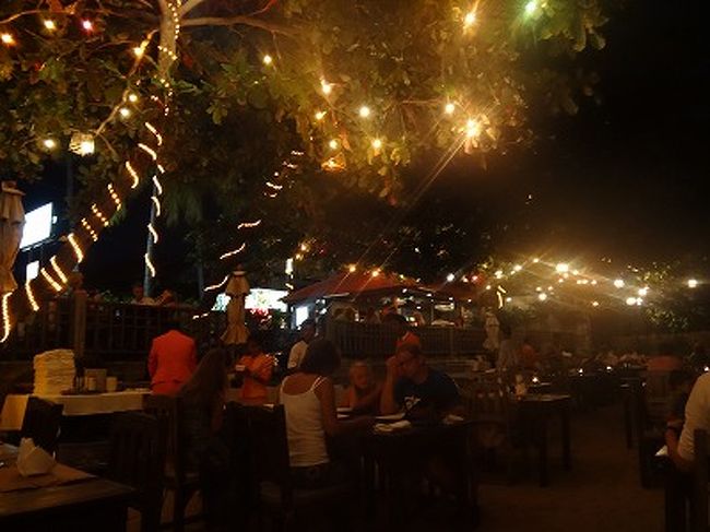 今夜は、スマイルレストランです。<br />おいしいので、最後のディナーにはここにしました！<br />大盛況です。