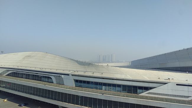 中国最後の寄港地天津<br />もうスモッグで視界不良、臭いが微妙