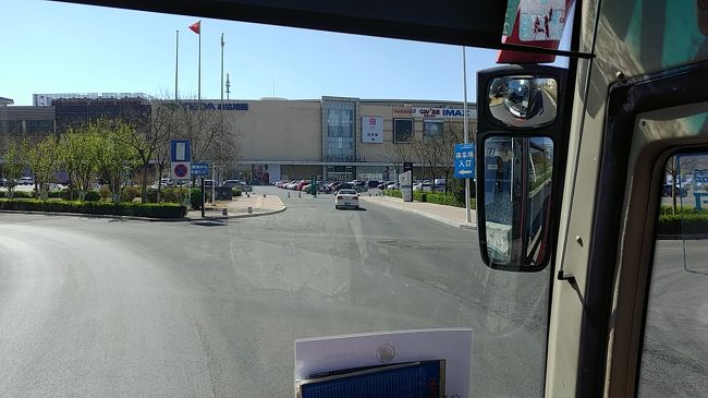 港から約30分でイオンモールに到着<br />電車駅併設で街の中心地？