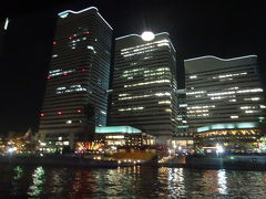 ランドマークが灯台
クインズスクエアが砂浜
そしてインターコンチネンタルがヨットを表しています。