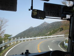 筑波山行きシャトルバスは、沼田・筑波山神社入口・つつじヶ丘に留ります。
筑波山の麓から勾配がきつくなります。