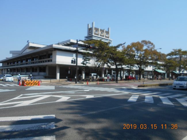 近鉄奈良駅から坂道を少し歩くと見えてくる奈良県庁