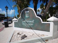 ここもとても素敵～
「Southernmost Beach Resort」
中を通り抜けさせていただきましたがゲストさんがくつろいでいたので写真は遠慮しました。
こんなところに長期滞在した～～い！