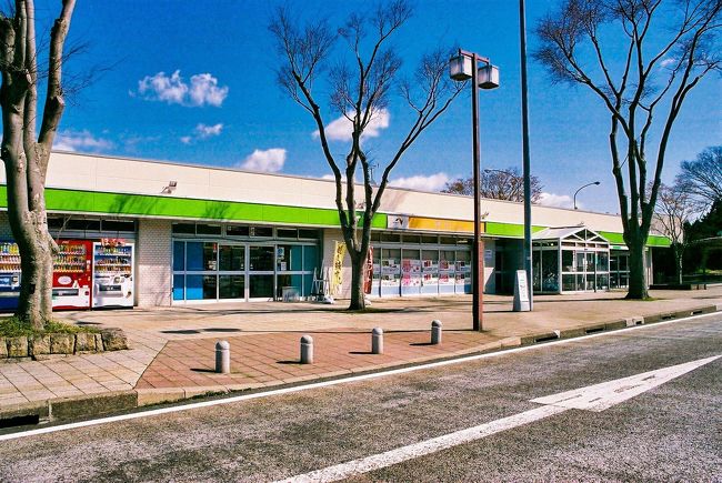 今回は伊吹PAにて休憩を取ります。<br /><br />伊吹PA　08：54　(　72.1km・75.6km・96.1km/h ）<br />　　　　 09：25 <br />