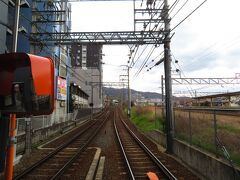 石山駅に着いた
信楽高原鉄道に乗れなかったので、京阪電鉄石山坂本線に乗ってみる。
ここは、京阪電鉄石山駅
