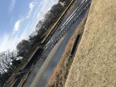 賀茂川沿いを歩いて上賀茂神社まで行ってみようと思います。