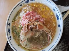 まぐろラーメン本舗 太陽軒　

丁度お昼だったのでカニラーメン食べました。
久しぶりのストレート麺で美味しかった。