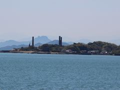 宝伝港から望む犬島