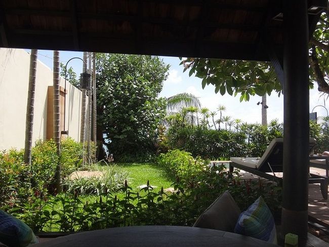 部屋に戻って、ぼー。